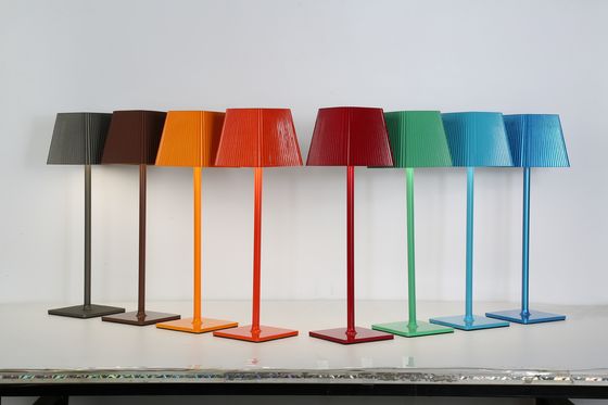 لامپ رومیزی LED با نور قابل تنظیم AC100-240V DC 5V / 1A